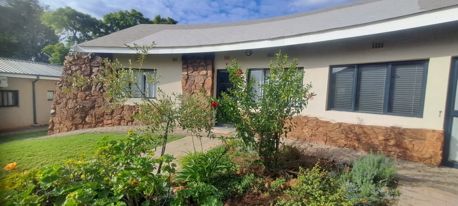 1 Bedroom Property for Sale in Wigwam North West